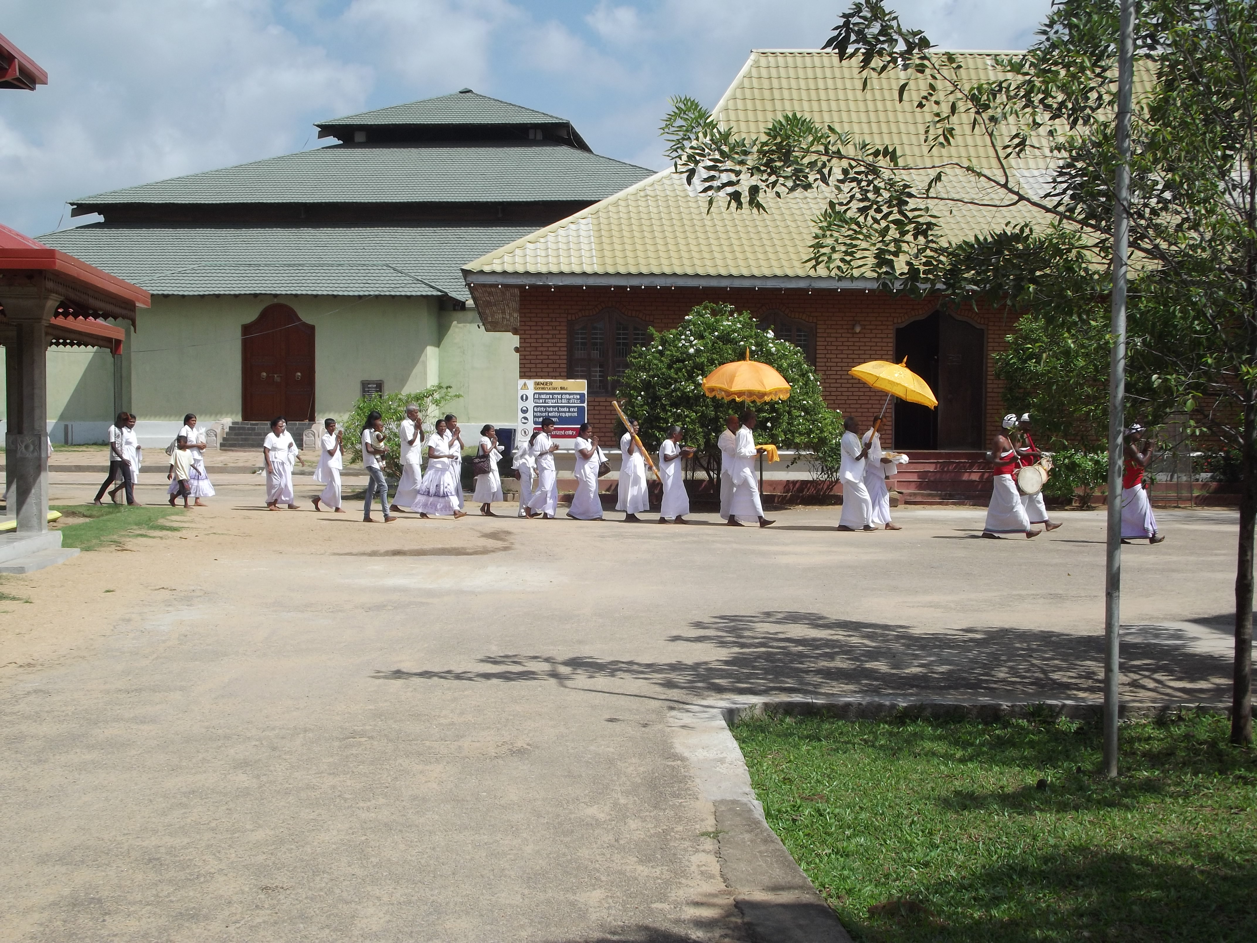 Anuradhapura - Prozession