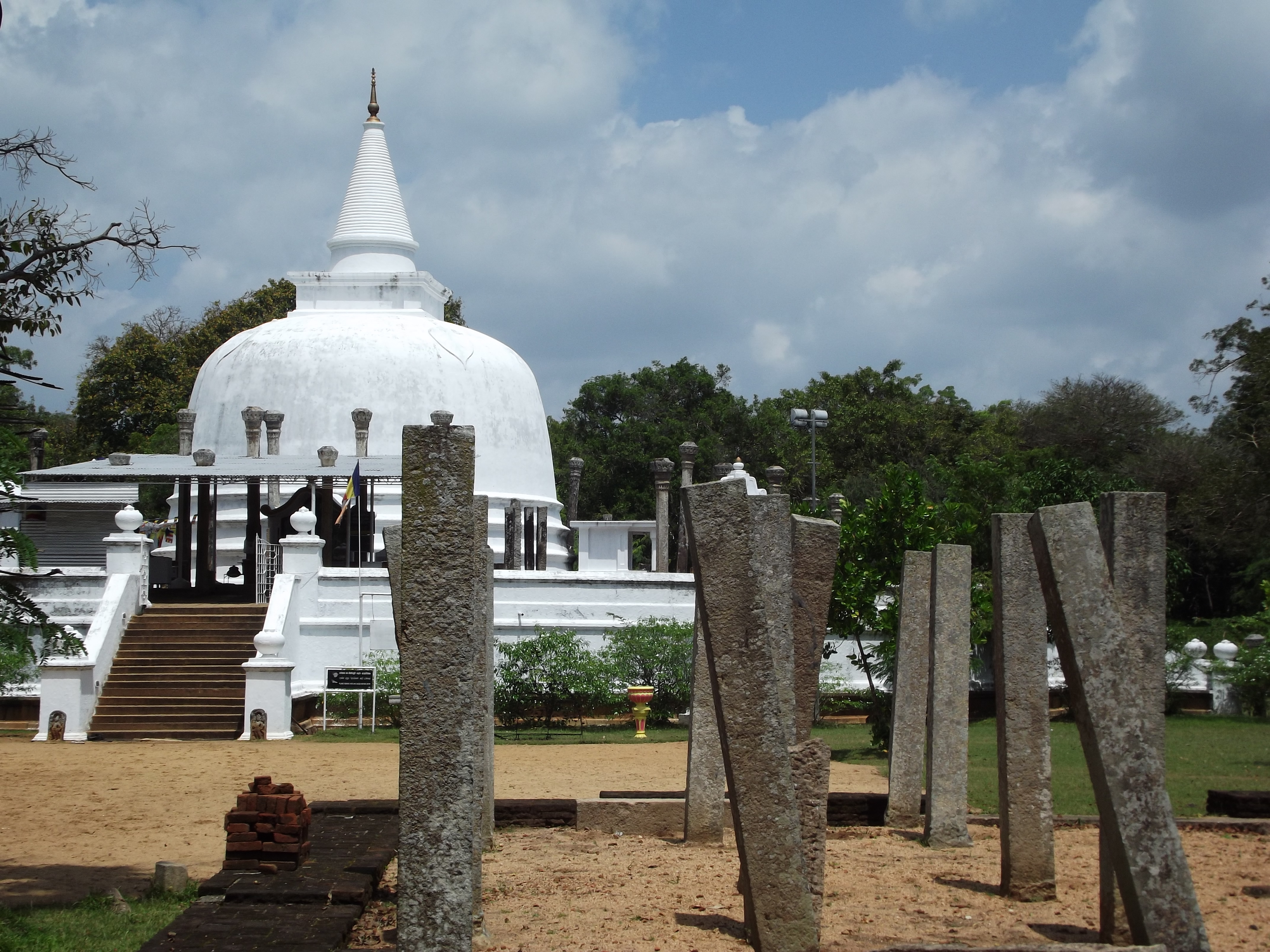 Anuradhapura - Thuparama Dagoba