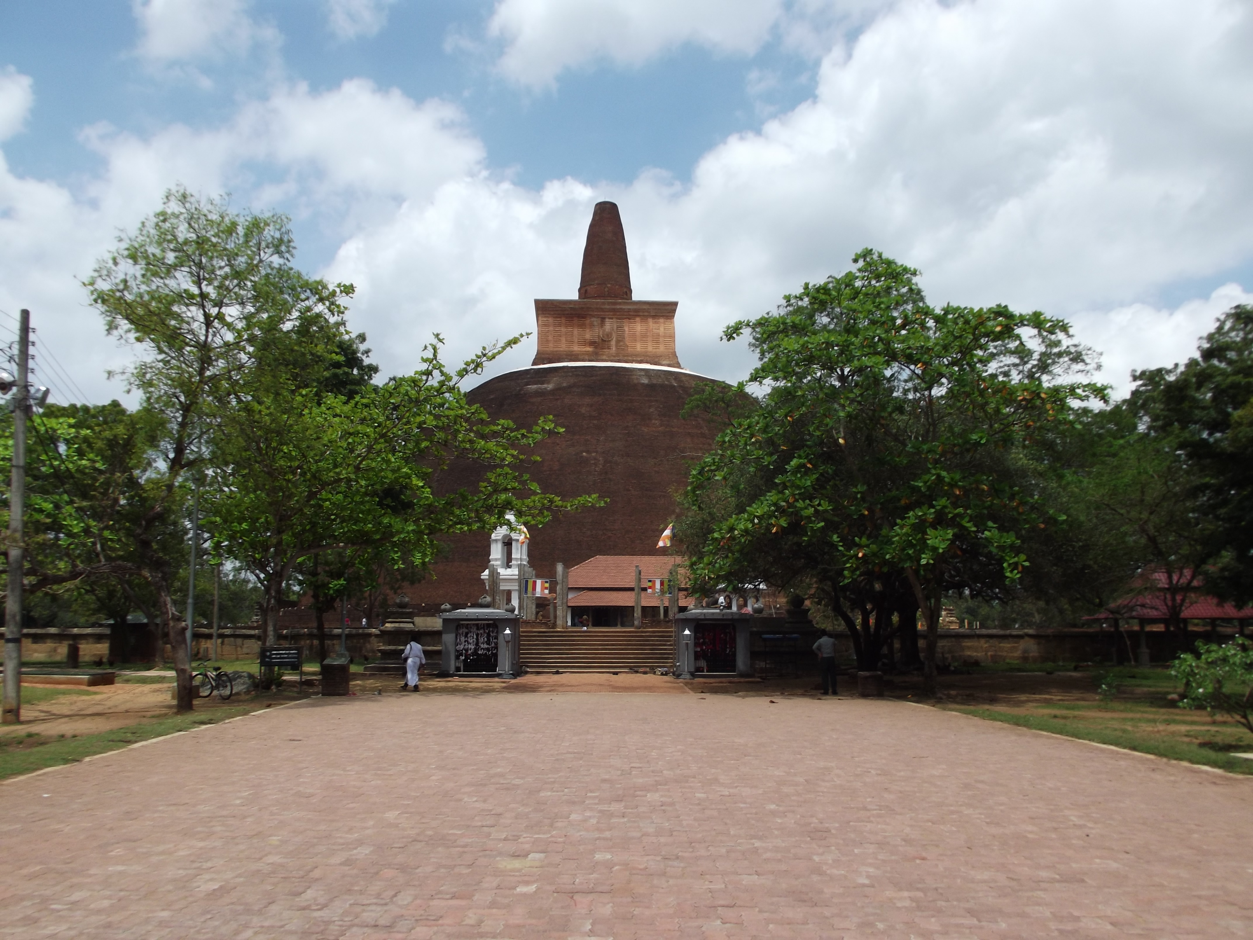 Anuradhapura - Dagoba xy
