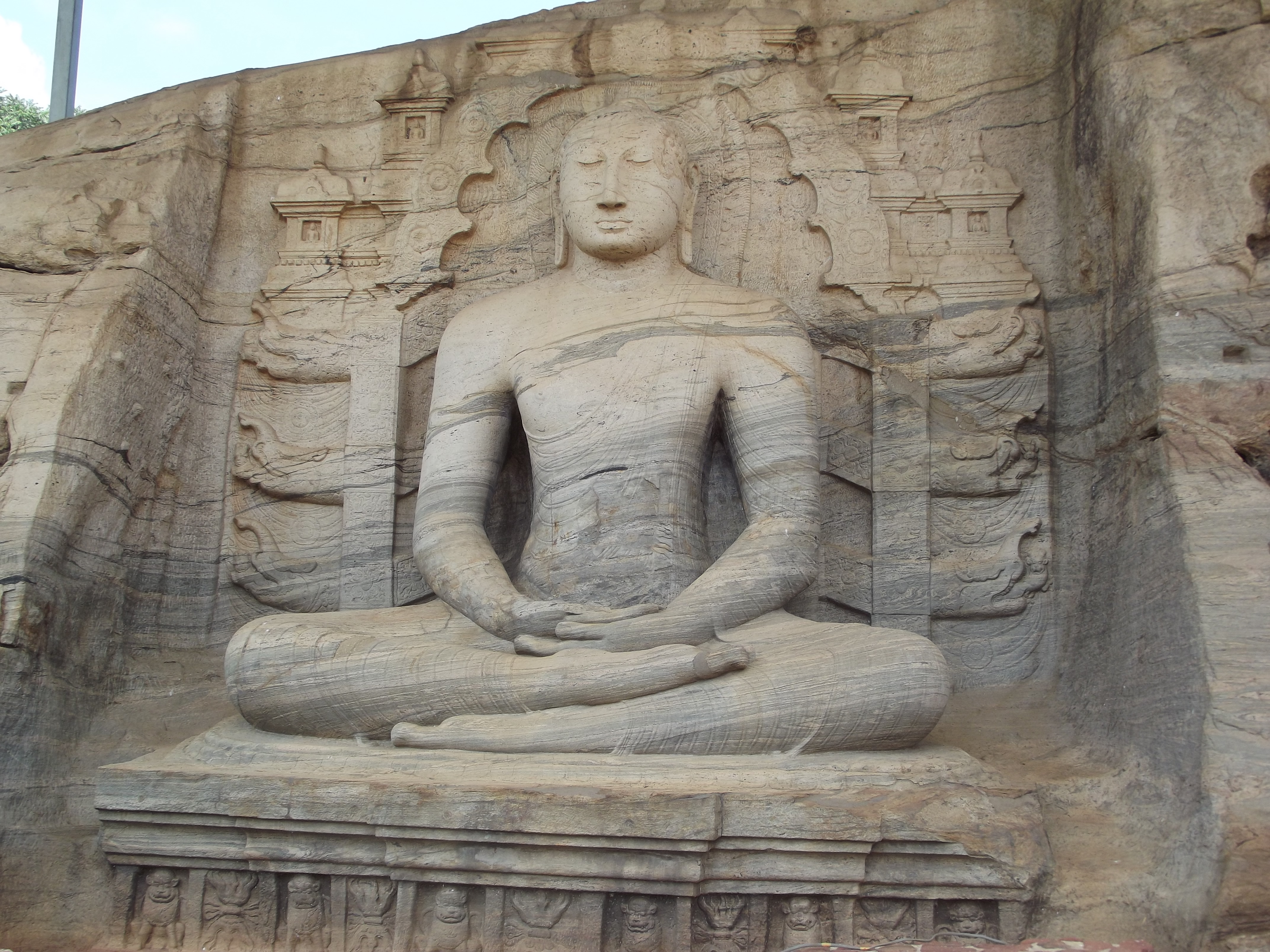 Polonnaruwa - Galwiharaya